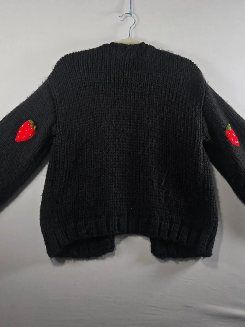 Forever 21 Kids Girls 13/14 Black Strawberry Chunky Knit Open Cardigan Sweater